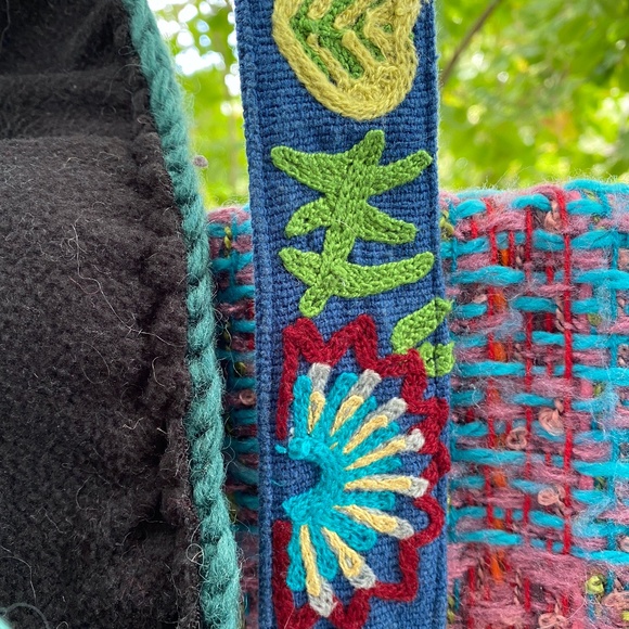 💙🌺Bundle of 3:  Embroidered Belt, Ear Muff Headband, and Colorful Knit Shawl - Picture 5 of 8